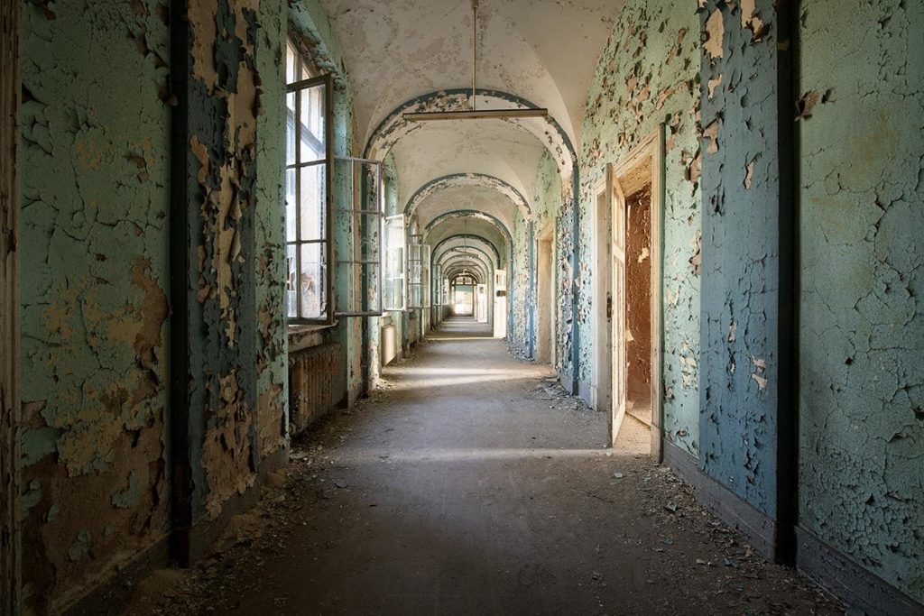 Off The Wall by Daanoe