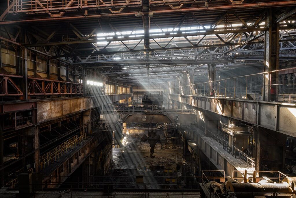 Industrial Light by Daanoe