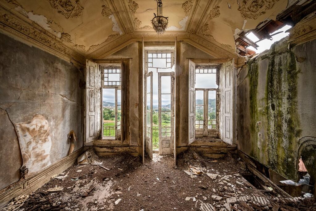 Vista Fragile by Daanoe